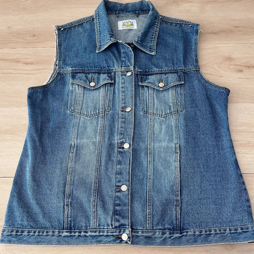 Vintage 90s Alaska Wilderness Gear 1959 Men's XL Blue Denim Vest (Customized)